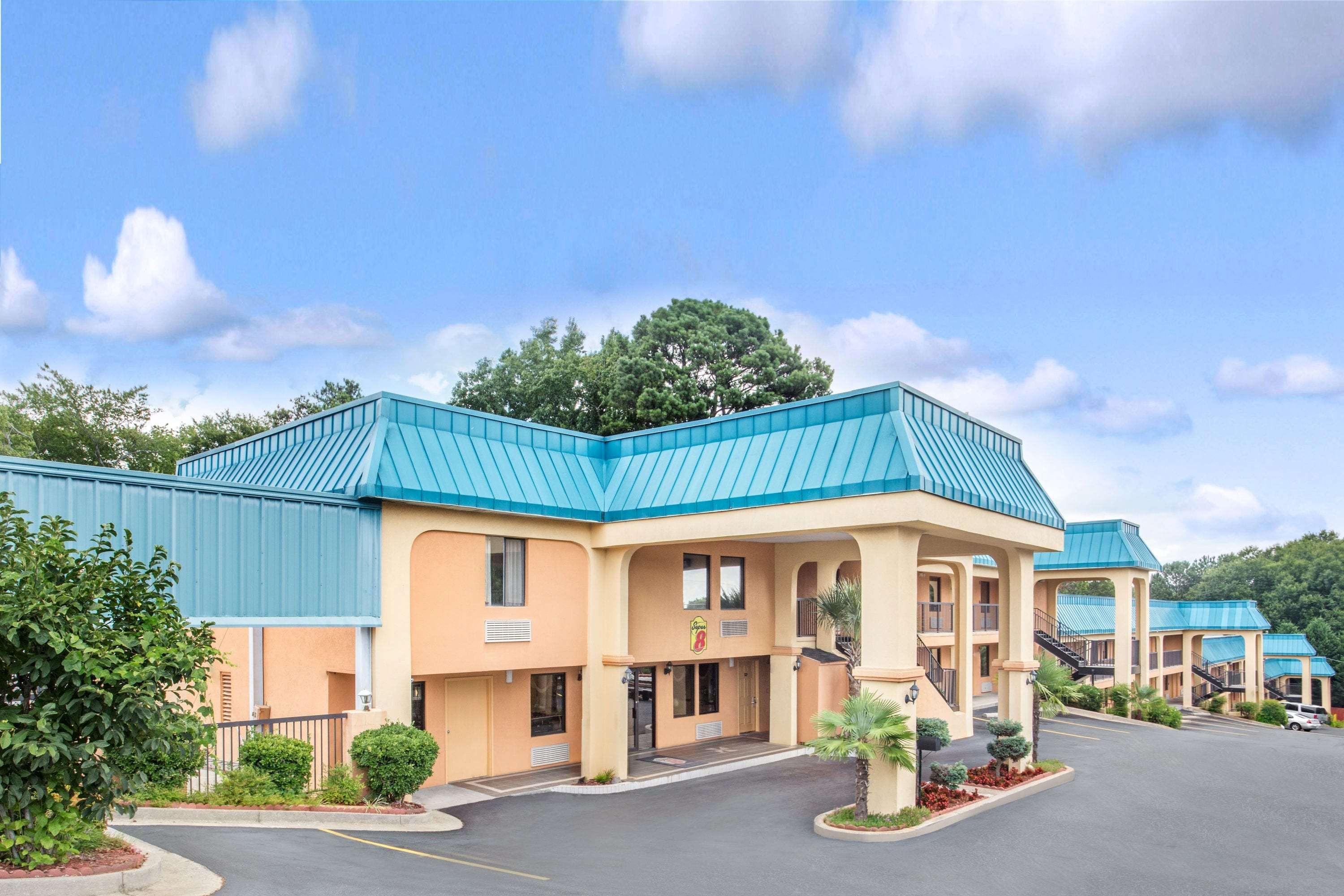 Super 8 By Wyndham Forest Park Extérieur photo