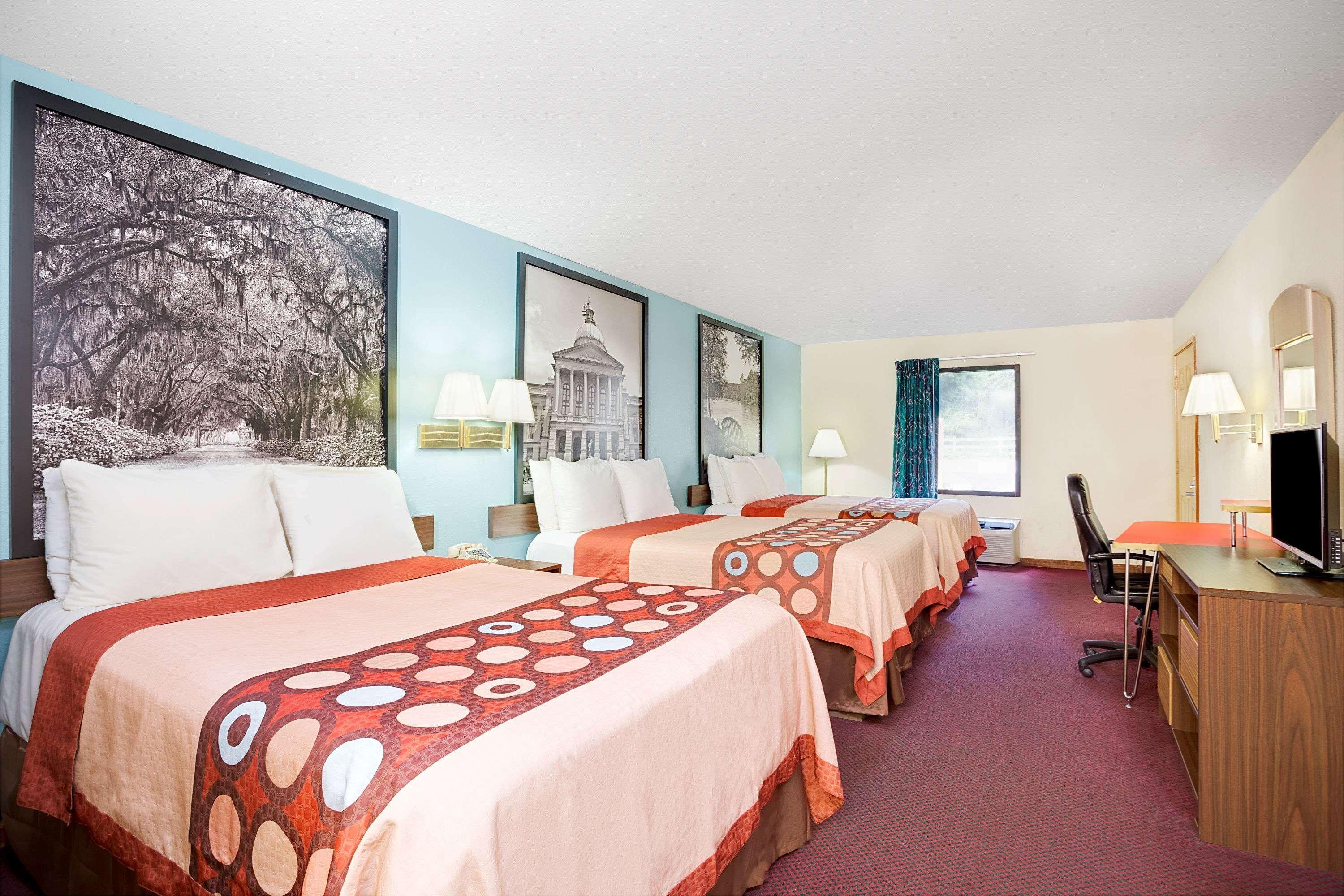 Super 8 By Wyndham Forest Park Extérieur photo
